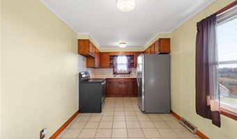 275 Hallam Rd, Amwell, PA 15301