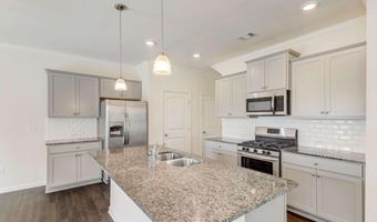 6808 Lake Overlook Ln, Flowery Branch, GA 30542