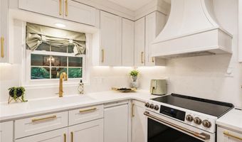578 EastWood Dr, Asheboro, NC 27205