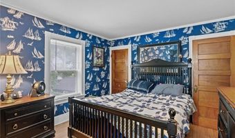 161 Ocean Ave, Cranston, RI 02905