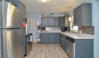816 E HARRISON St, Appleton, WI 54915