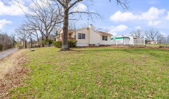 5817 Singing Hills Dr, Imperial, MO 63052