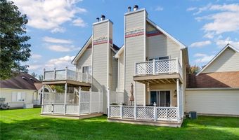 24 Sugar Berry Ln, Amherst, NY 14221