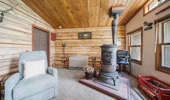9079 BOELTER LAKE Dr, Almond, WI 54909