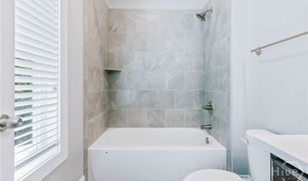 105 Inverness Rd, Athens, GA 30606