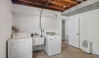 100 OAK Dr, Annapolis, MD 21403