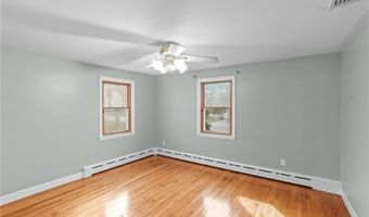 2 Oak Grove Blvd, North Providence, RI 02911