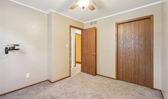 507 4th St NW, Altoona, IA 50009