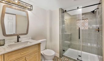 6047 Kennedy Ave, Cincinnati, OH 45213