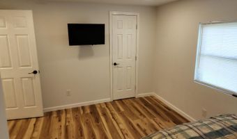 8997 Short Ridge Rd, Aurora, IN 47001