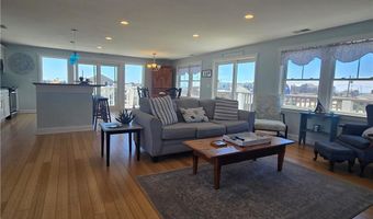 9 Arbeth Rd, Narragansett, RI 02879