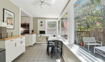 510 26TH Rd S, Arlington, VA 22202