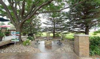 512 S Country Club Ave, Brandon, SD 57005