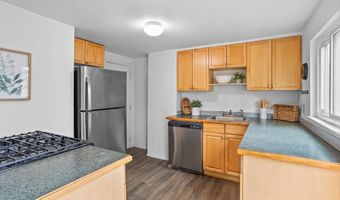 108 Central St 108, Acton, MA 01720