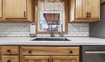 1032 Alpine Ave, Cody, WY 82414
