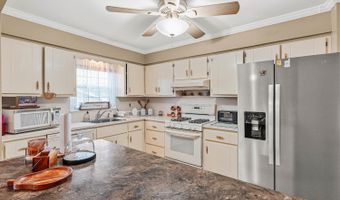 14 E Coddington Ave E, Avenel, NJ 07001