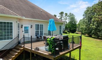 715 Tudor Ln, Boiling Springs, SC 29316