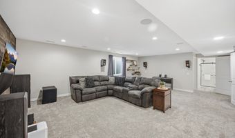 4215 NW Cedarwood Dr, Ankeny, IA 50023