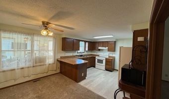 212 N Simon St, Ada, OH 45810