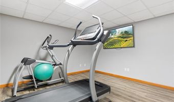 1109 Lakeview Ave, Alexandria, MN 56308