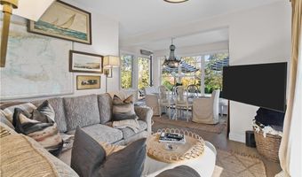 322 Indian Ave, Middletown, RI 02842
