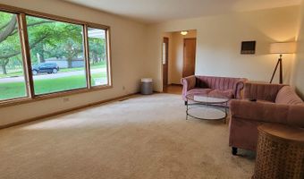 715 S Dodge St, Algona, IA 50511