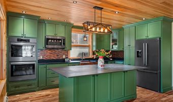 31 Dorothy Dr, Standish, ME 04084