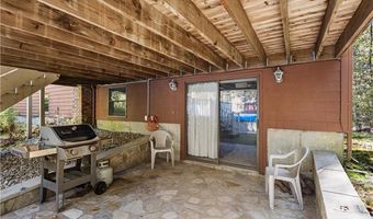 886 Weaver Hill Rd, Coventry, RI 02816