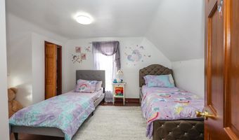 304 Oak St, Angola, IN 46703
