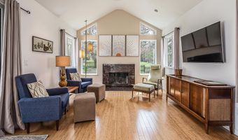 2277 W Huron River Dr, Ann Arbor, MI 48103