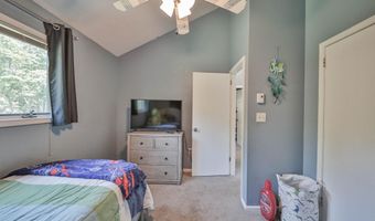 179 Chippewa Trl, Albrightsville, PA 18210