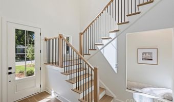 1421 Winston Dr, Charlotte, NC 28205