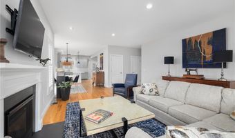 167 Seawynds Dr, North Kingstown, RI 02852