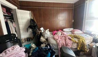 8 N ELLAMONT St, Baltimore, MD 21229