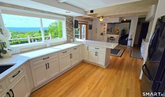 14 Vermillion Dr, Avon, CT 06001