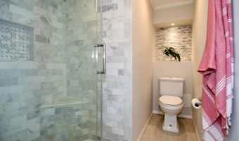 5301 WESTBARD Cir 419, Bethesda, MD 20816