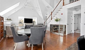 1000 Chapel View Blvd 313, Cranston, RI 02920