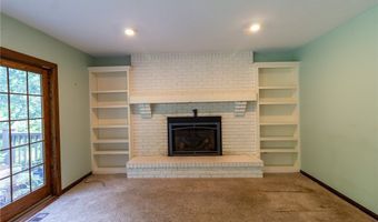 610 Deep Woods Dr, Aurora, OH 44202