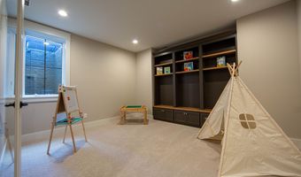3899 Chapel Hill Ct, Bargersville, IN 46106