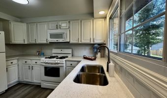 345 Souwanas Trl, Algonquin, IL 60102