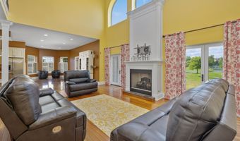1801 N Dewey St, Auburn, IN 46706