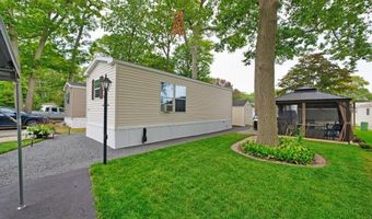 533 Forest Park, Middletown, RI 02842