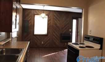 1011 9th St NW, Arab, AL 35016