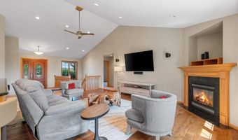 3561 GRAND MEADOWS Xing, Neenah, WI 54956