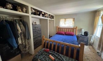 59 E Hoosac St, Adams, MA 01220