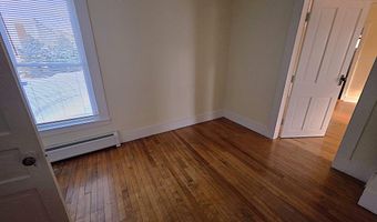 31 Granite St, Barre, VT 05641