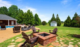 240 Community House Rd, Barnesville, GA 30204
