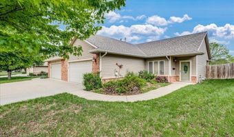 418 W Summit Ave, Augusta, KS 67010