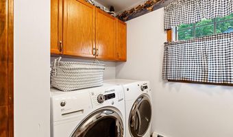 40 Pheasant Run Rd, Belgrade, ME 04917