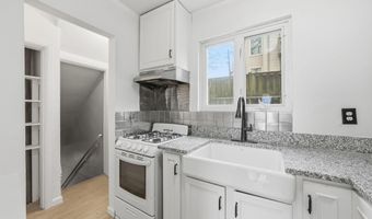 2030 N QUINN St, Arlington, VA 22209